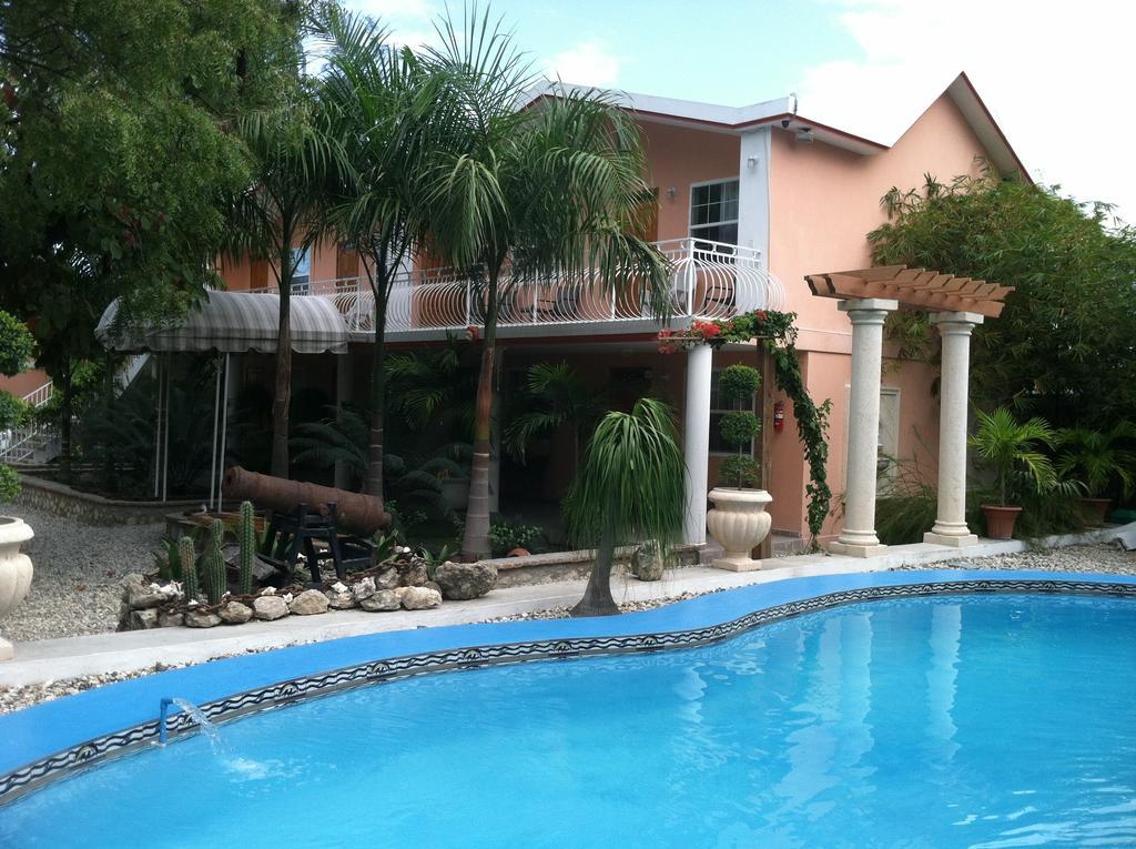 Palm Inn Hotel Port-au-Prince Dış mekan fotoğraf